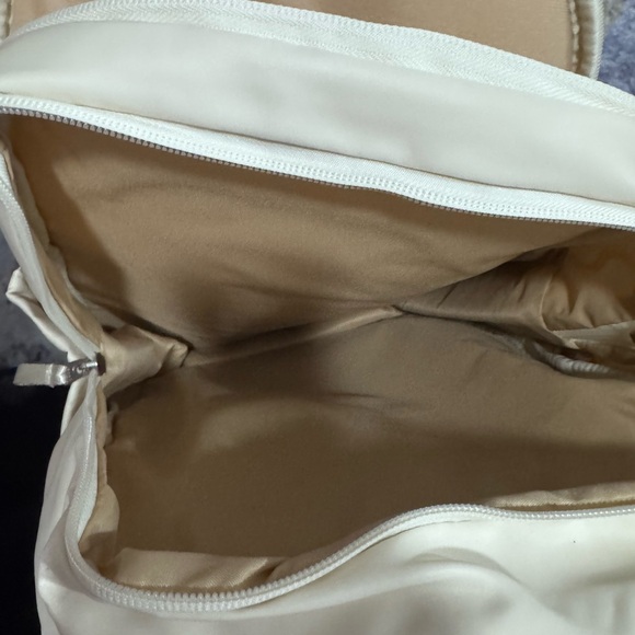 All in Motion Cream Backpack - Picture 4 of 6